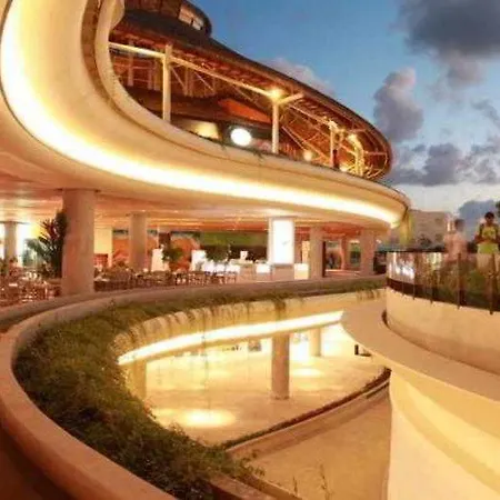 The Queen Hotels